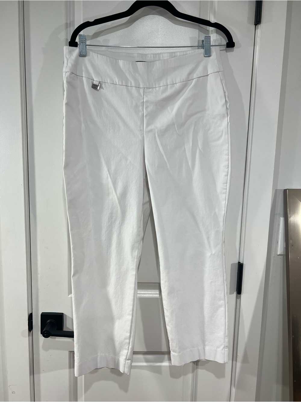 White Women's Capri Pants - Stretch Ponte Pull-On